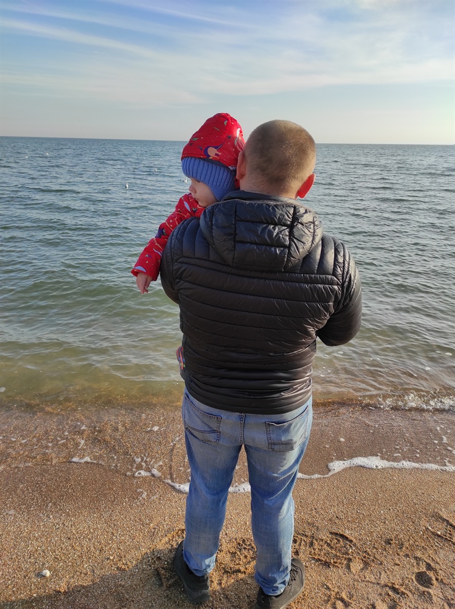 My boys on the beach in Mariupol. An archive photo

