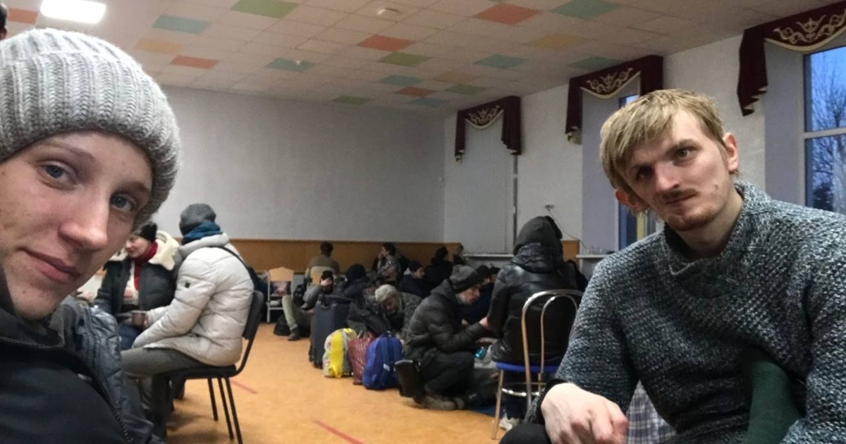 Karina and Vlad at the refugee camp in Nikolske. Copyright: Vlad Oliinyk