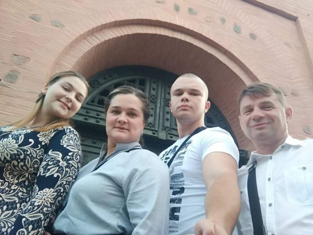 Artem with his family. Archive photo 