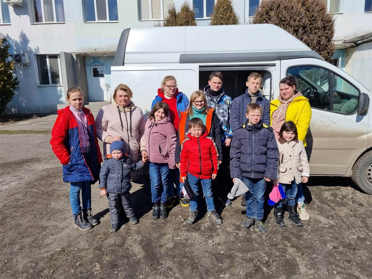 Evacuation of the family 