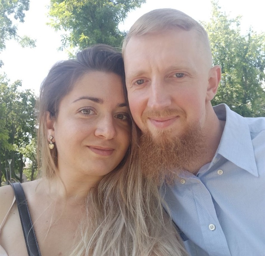 Maksym and Olena in peaceful Mariupol